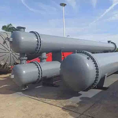 4 Mpa SS 304 Shell Dan Coil Evaporator 300 Derajat Tubular Exchanger